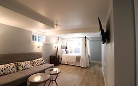 Victoria Gorge Waterway Vacation Home